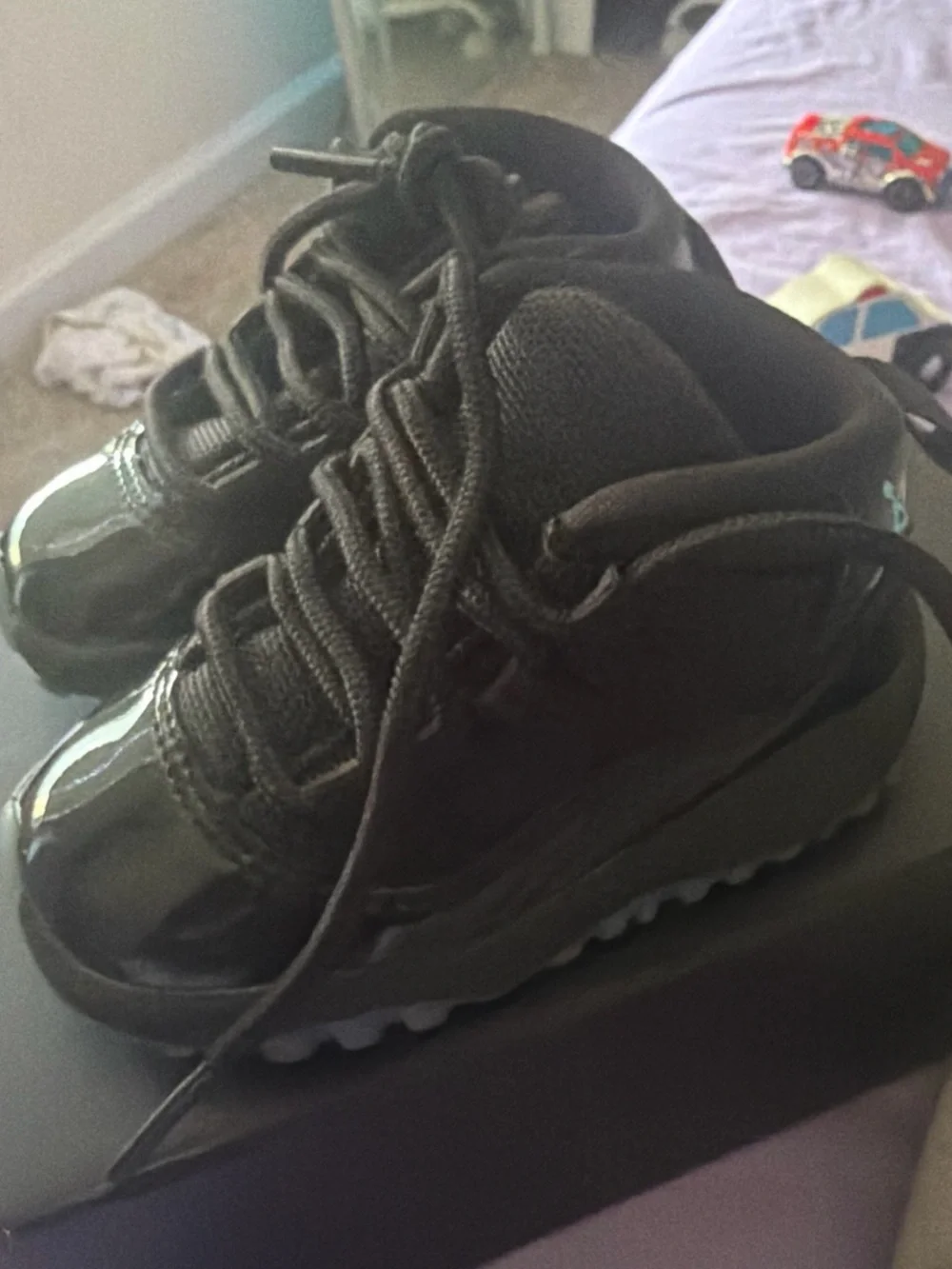 Jordan 11 retro(Toddler)